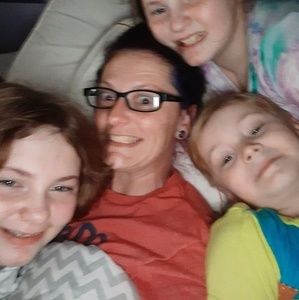 Meet your Posher, Jillian